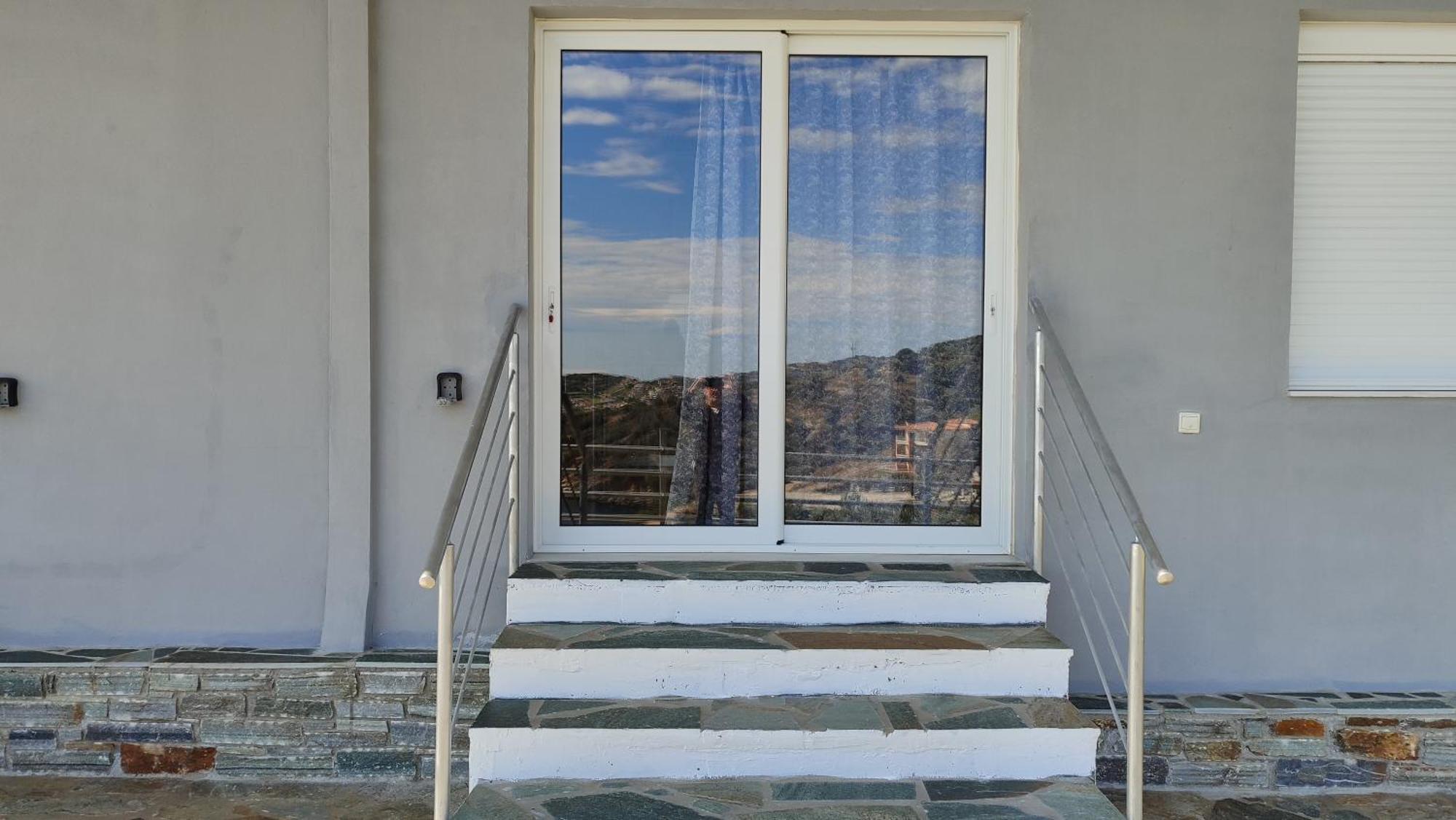 Aegean Beachfront Petriaí Стая снимка