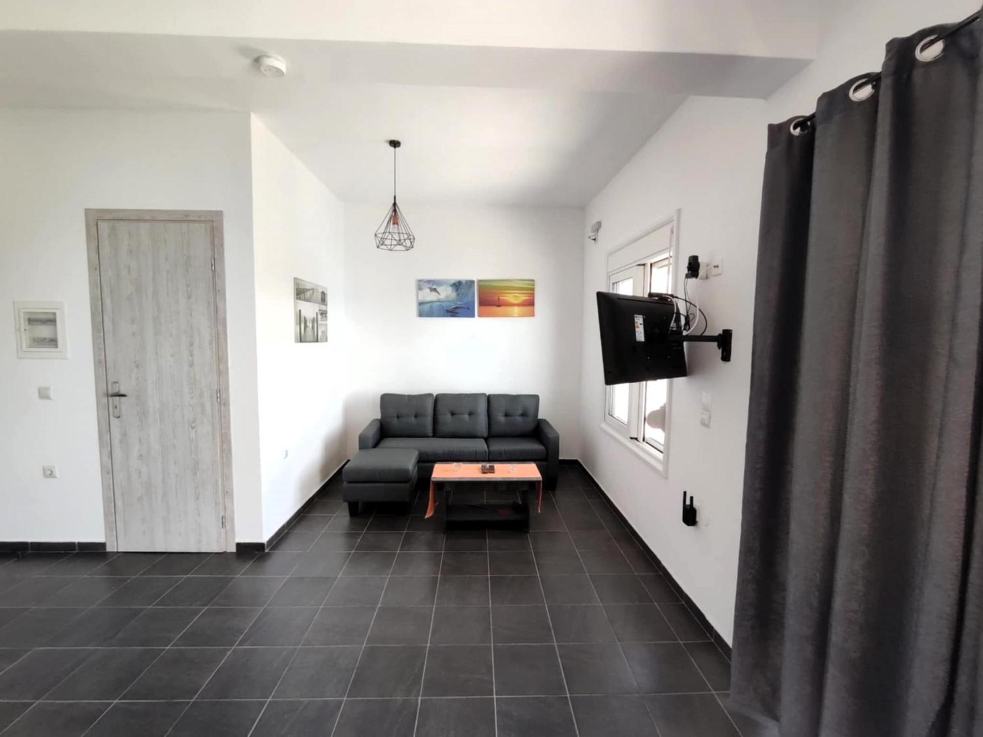 Aegean Beachfront Petriaí Екстериор снимка